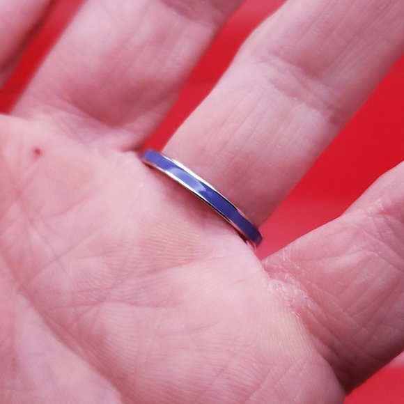 Size 7 925 Sterling Silver Cute Lavender Enamel Ring - Picture 3 of 7